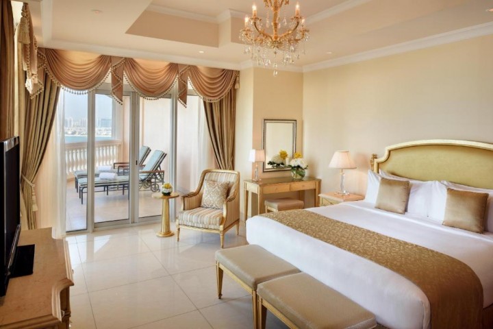 Two Bedroom Family Apartment With Private Pool In Palm Jumeirah By Luxury Bookings 12 Luxury Bookings