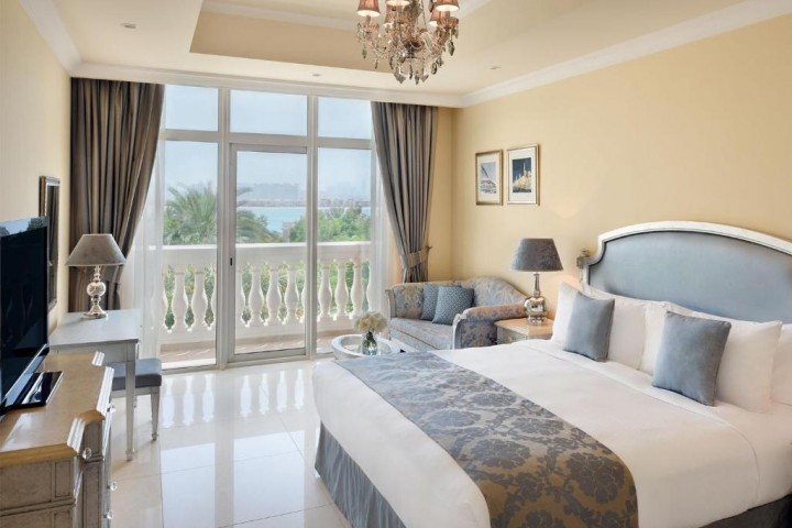 Three Bedroom Family Apartment In Palm Jumeirah By Luxury Bookings 0 Luxury Bookings