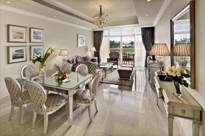 Three Bedroom Family Apartment In Palm Jumeirah By Luxury Bookings 1 Luxury Bookings