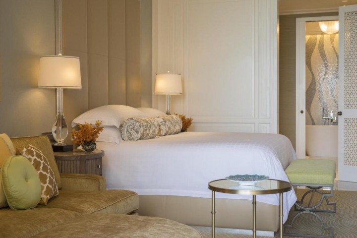 Ultra luxury Deluxe Room In Jumeirah Resort By Luxury Bookings 0 Luxury Bookings