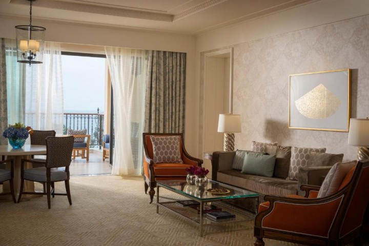 Ultra luxury Skyline Suite In Jumeirah Resort By Luxury Bookings 3 Luxury Bookings