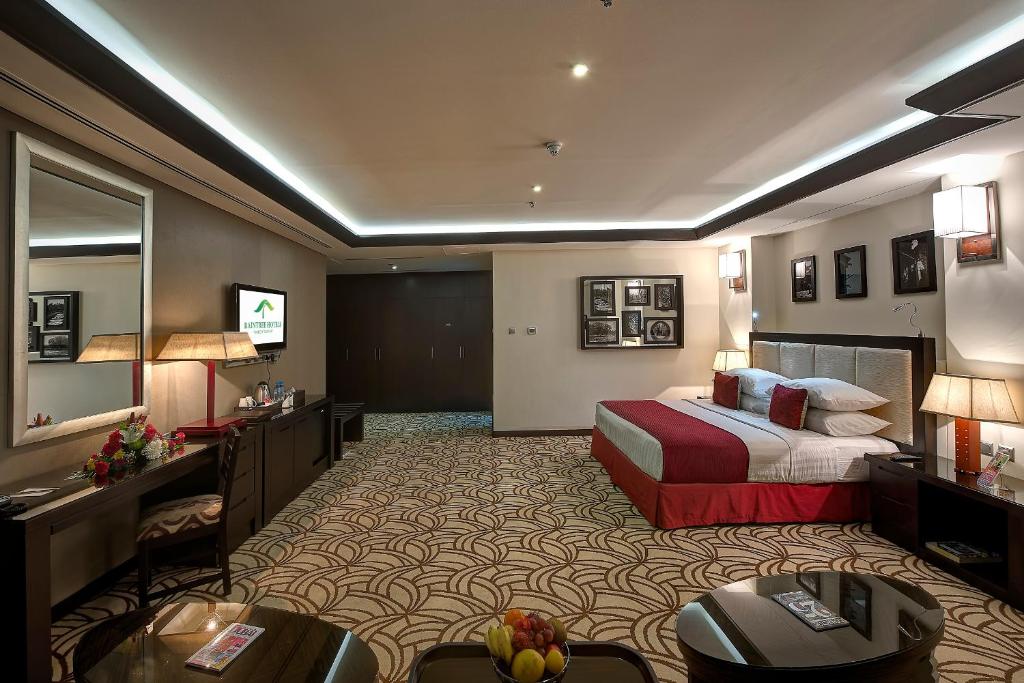Deluxe Room Near Rais Shopping Centre By Luxury Bookings Luxury Bookings
