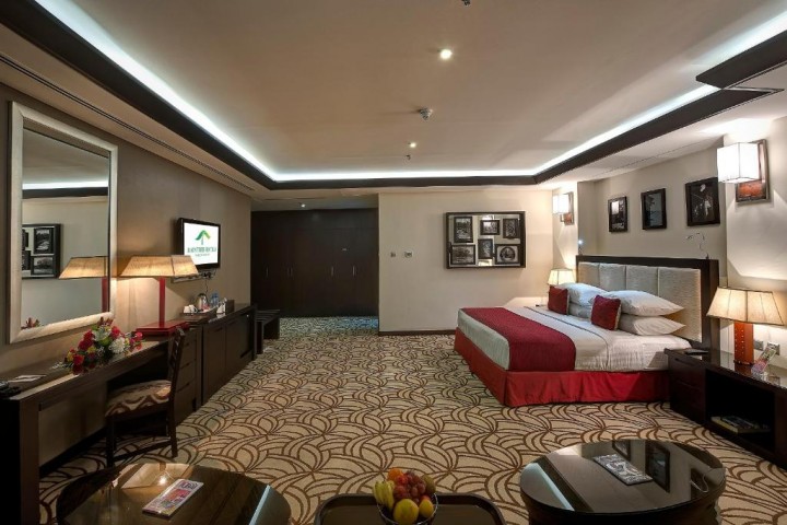 Deluxe Room Near Rais Shopping Centre By Luxury Bookings 0 Luxury Bookings