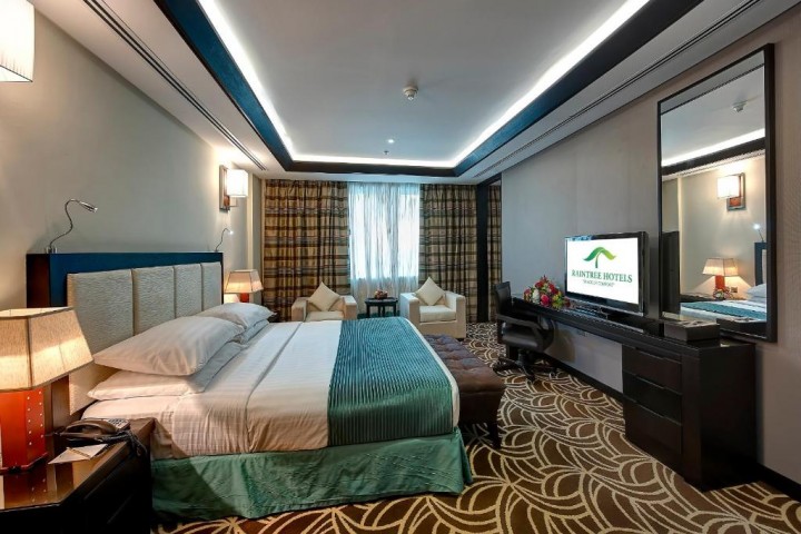 Suite Room Near Rais Shopping Centre By Luxury Bookings 3 Luxury Bookings