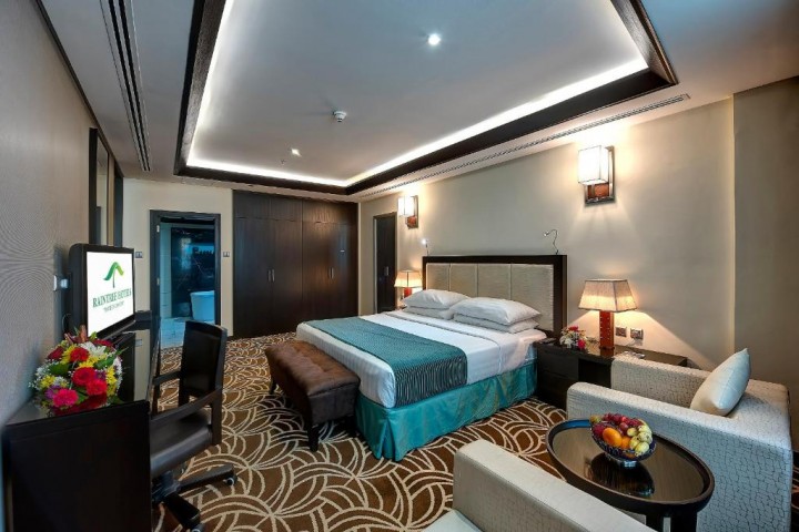 Suite Room Near Rais Shopping Centre By Luxury Bookings 18 Luxury Bookings