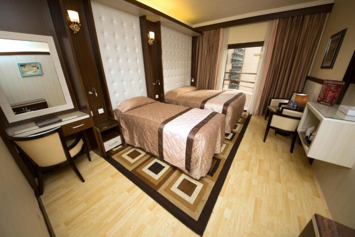 Standard Room Near Habib Bank Baniyas By Luxury Bookings 12 Luxury Bookings
