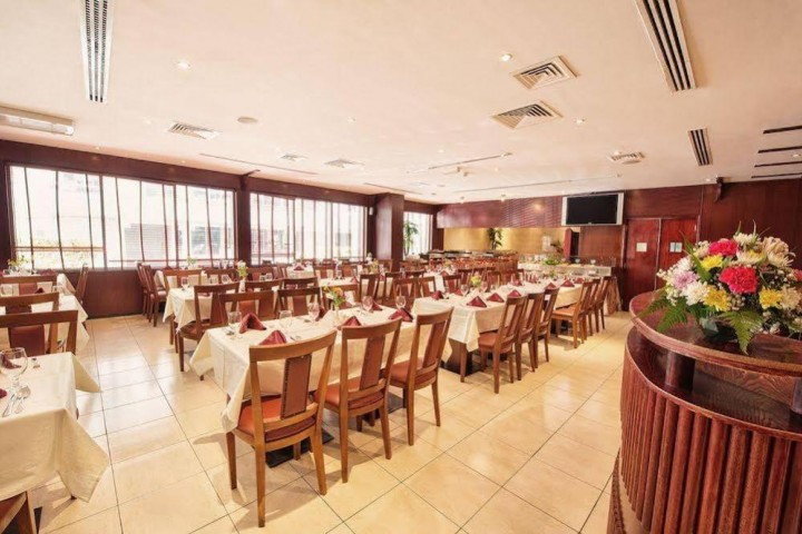 Deluxe Room Near Maya Supermarket By Luxury Bookings 6 Luxury Bookings