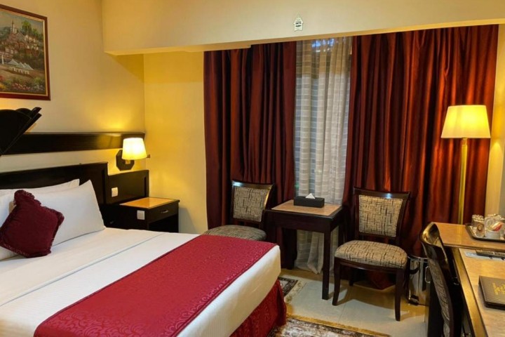 Standard Room Near Salah Al Din Metro By Luxury Bookings 3 Luxury Bookings