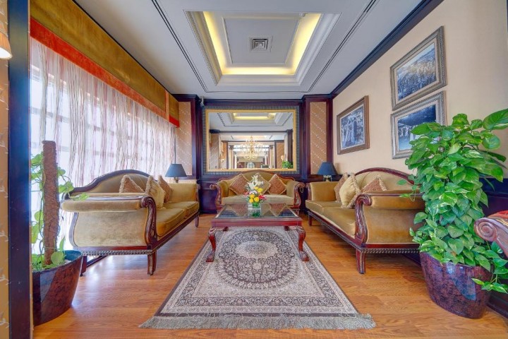 Deluxe Room Near Sharaf DG Metro Station By Luxury Bookings 7 Luxury Bookings