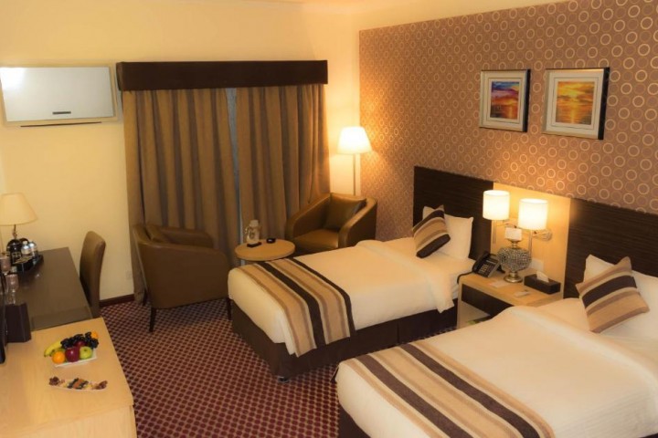 Standard Room Near Desi Junction By Luxury Bookings 1 Luxury Bookings