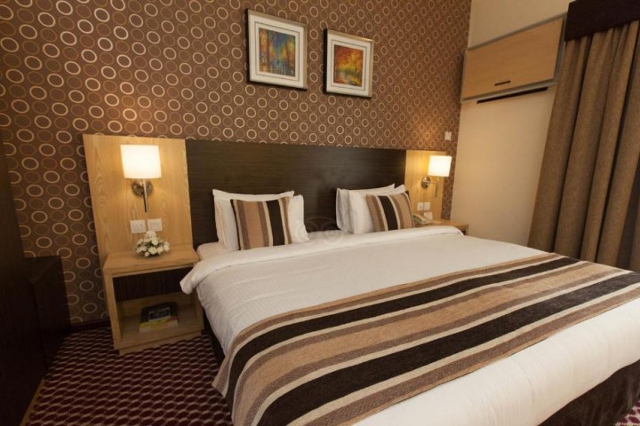 Standard Room Near Desi Junction By Luxury Bookings 8 Luxury Bookings