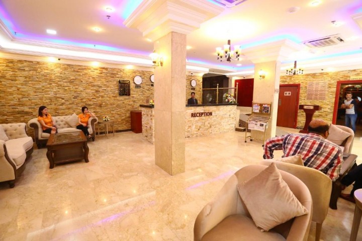 Standard Room Near Baniyas Metro By Luxury Bookings 7 Luxury Bookings
