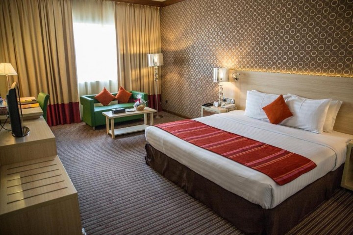 Executive Suite Near Carry Food Supermarket By Luxury Bookings 13 Luxury Bookings