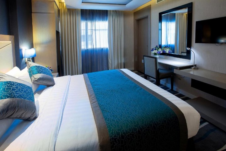 Standard Room Near Al Rigga Metro By Luxury Bookings AB 3 Luxury Bookings