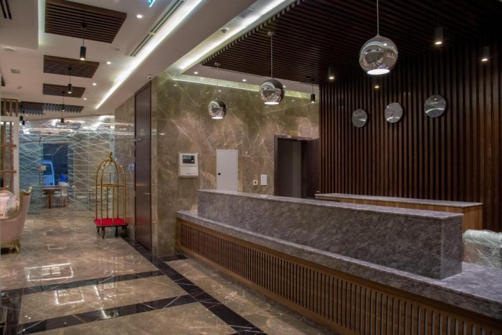 Superior Room Near Pak Darbar Restaurant By Luxury Bookings 13 Luxury Bookings