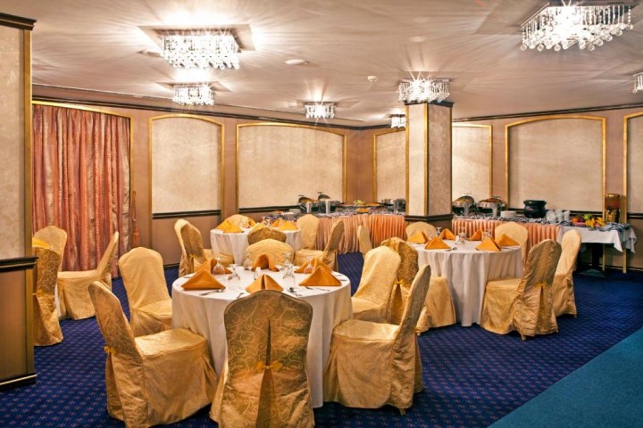 Classic Room Near Al Ghurair Centre By Luxury Bookings 4 Luxury Bookings