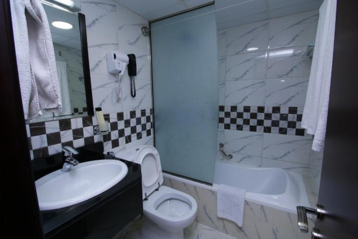 Deluxe Room Near Salah Al Din Metro By Luxury Bookings 3 Luxury Bookings