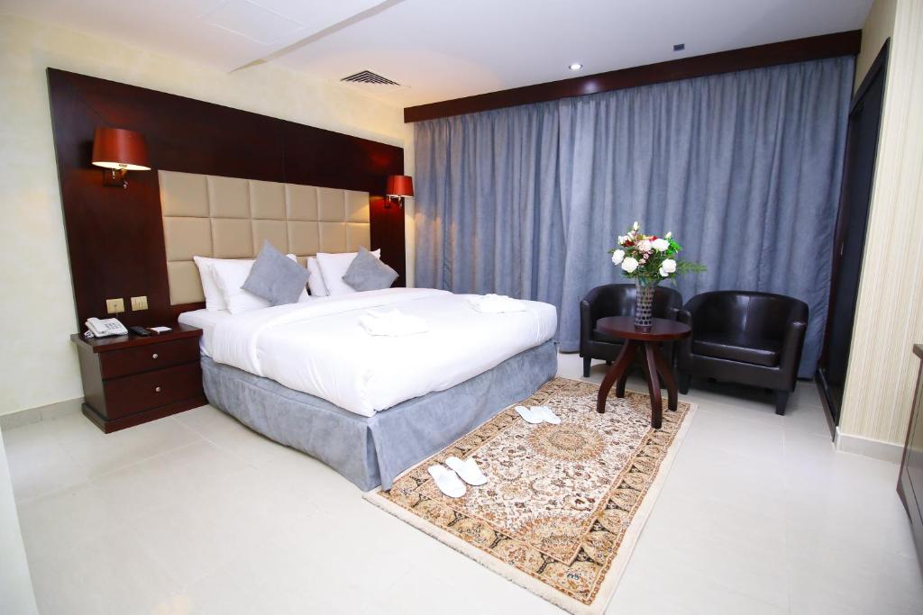 Junior Suite Near Salah Al Din Metro By Luxury Bookings Luxury Bookings
