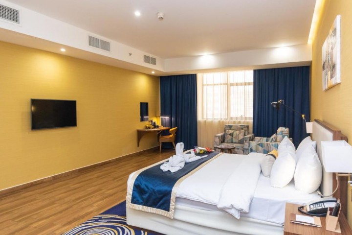 Deluxe Room Near New Westzone Market By Luxury Bookings 14 Luxury Bookings