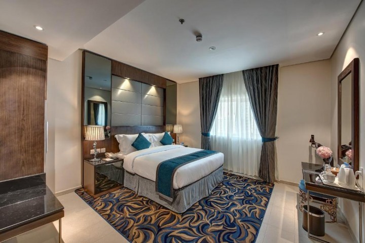 Standard Room Near Mankhool Plaza By Luxury Bookings 0 Luxury Bookings
