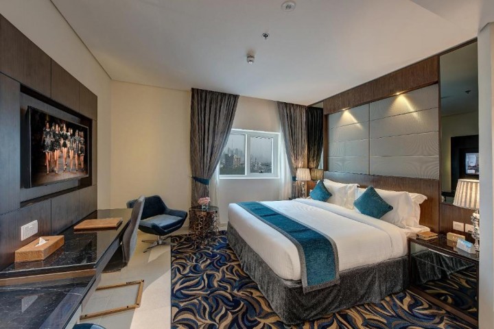 Executive Suite Near Mankhool Plaza By Luxury Bookings 5 Luxury Bookings