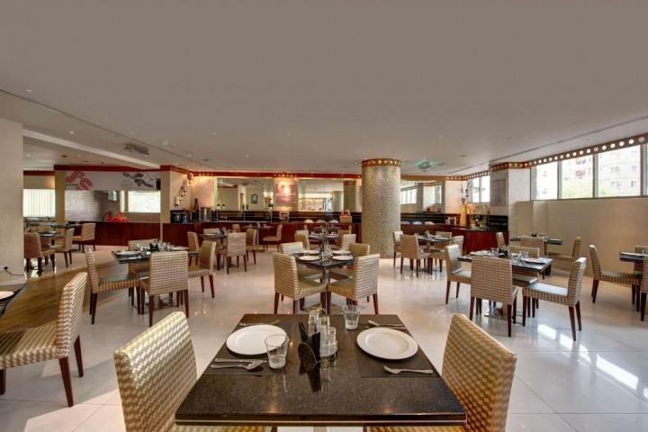 Deluxe Room Near Al Rigga Metro By Luxury Bookings 7 Luxury Bookings
