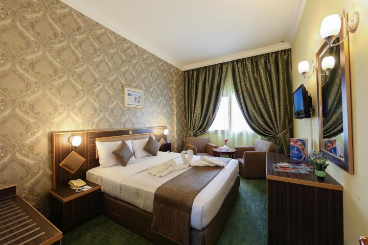 Double Room Near Westzone Market By Luxury Bookings 4 Luxury Bookings