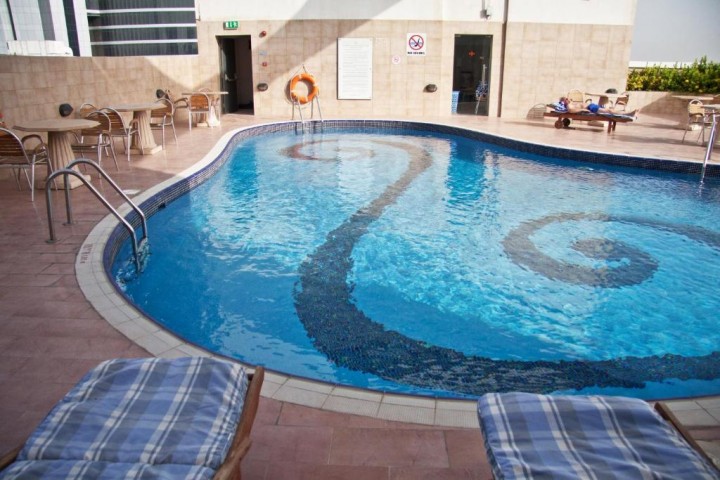 Standard Double Room Near Internet Metro By Luxury Bookings 15 Luxury Bookings