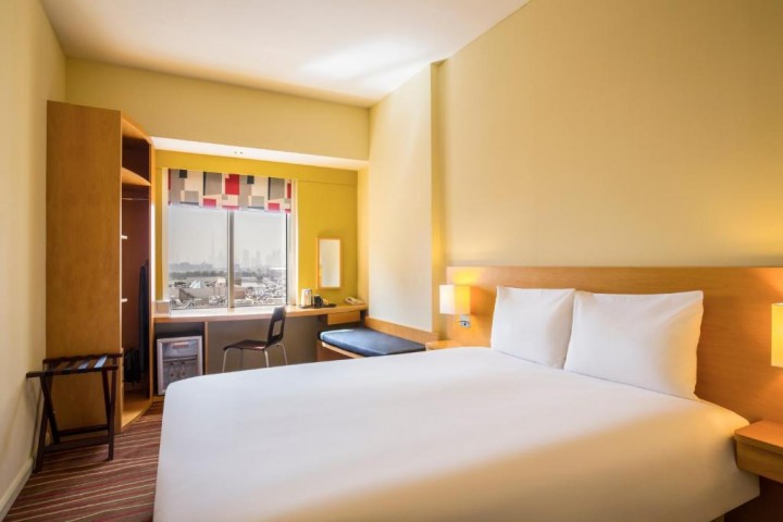 Standard Room Near Port Saeed Plaza By Luxury Bookings AC 14 Luxury Bookings