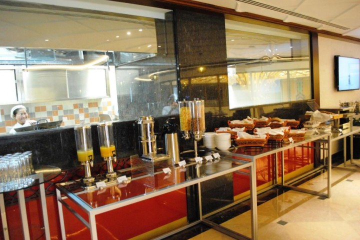 Family Suite Near Burjuman Metro By Luxury Bookings 6 Luxury Bookings