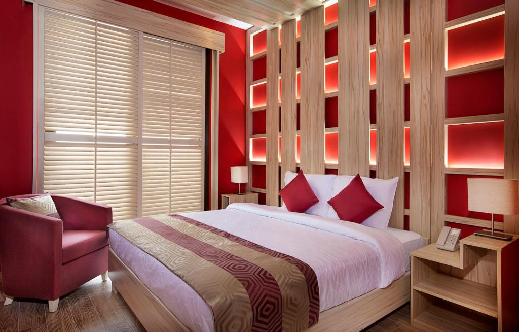 Deluxe Room Near Shaklan Market By Luxury Bookings Luxury Bookings