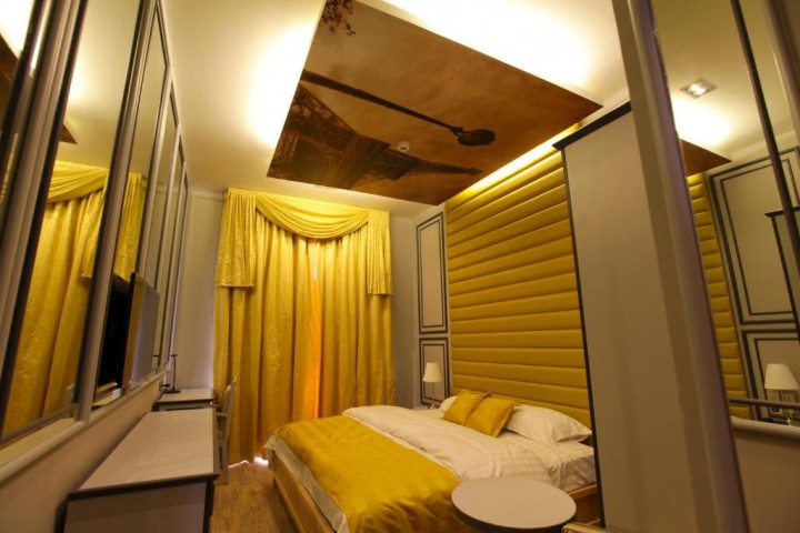 Deluxe Room Near Shaklan Market By Luxury Bookings 3 Luxury Bookings