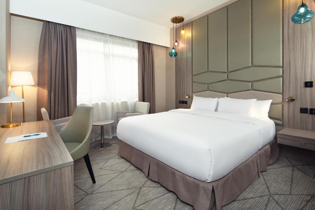 Deluxe Room Near Fili Cafe Jvt By Luxury Bookings Luxury Bookings