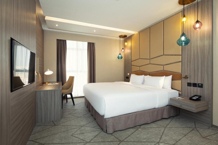Deluxe Room Near Fili Cafe Jvt By Luxury Bookings 2 Luxury Bookings