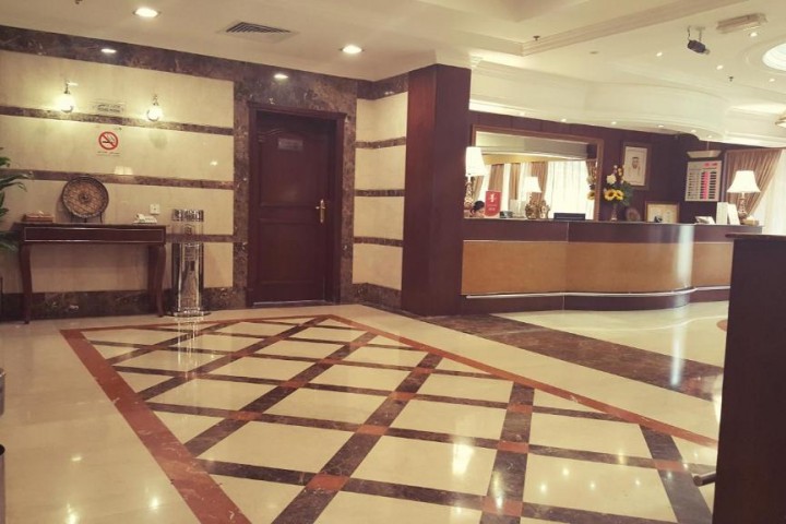 Studio Apartment Near Mamzar Centre Mall By Luxury Bookings 16 Luxury Bookings