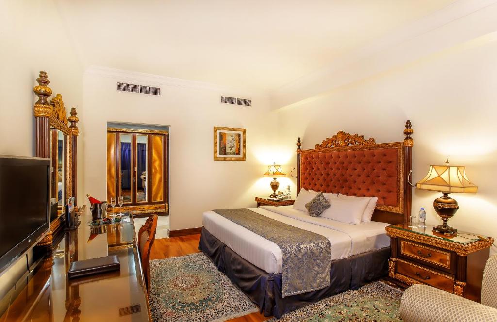 Premium One Bedroom Suite Near Dockland By Luxury Bookings Luxury Bookings