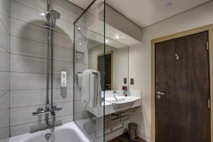 Family Room Near Spring Green By Luxury Bookings 3 Luxury Bookings