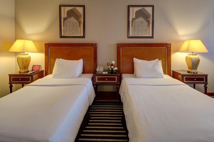 Superior Room Near Meena Bazar By Luxury Bookings 4 Luxury Bookings