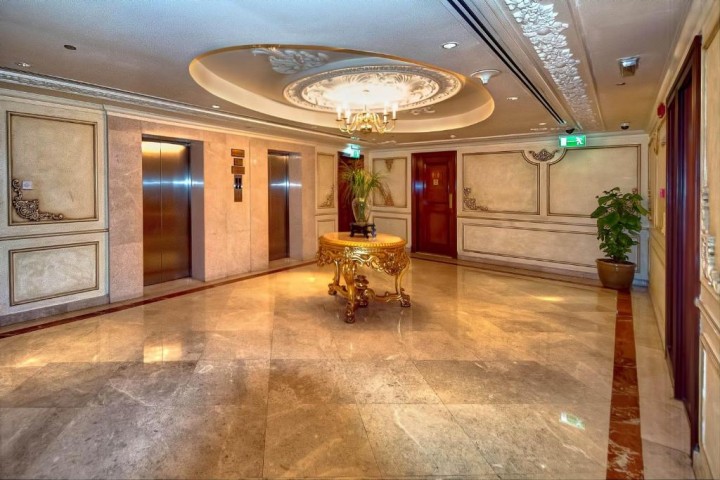 Superior Room Near Meena Bazar By Luxury Bookings 11 Luxury Bookings