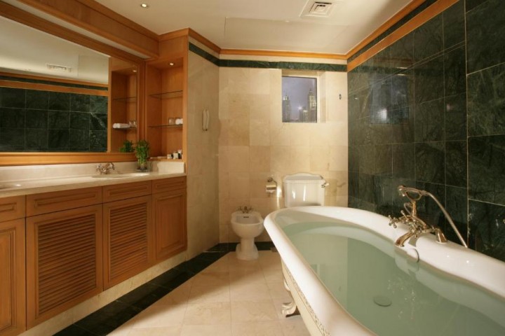 Suite Room Near Hanaa Center By Luxury Bookings 1 Luxury Bookings
