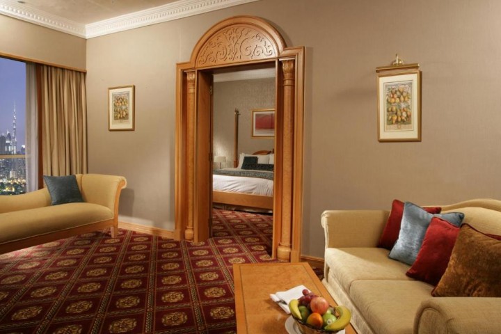 Suite Room Near Hanaa Center By Luxury Bookings 7 Luxury Bookings