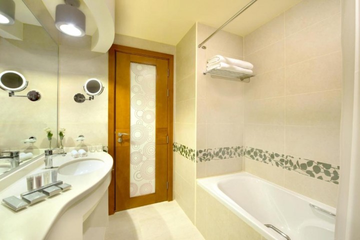 Premium Room Near Burjuman Metro By Luxury Bookings 2 Luxury Bookings
