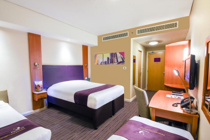 Double Room Near Sarhad Darbar Slicon Oasis By Luxury Bookings 13 Luxury Bookings