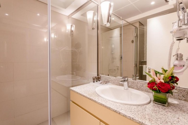 Superior Room Near City Center Deira By Luxury Bookings 5 Luxury Bookings