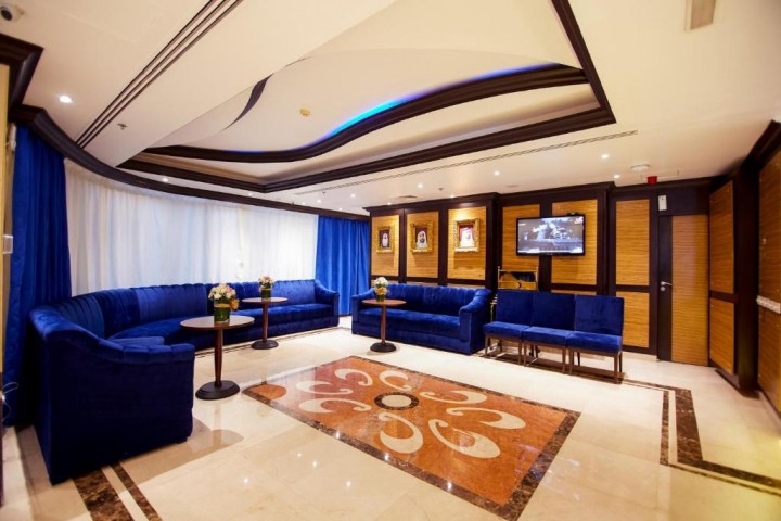 Three Bedroom Apartment Near Al Shamsi Building By Luxury Bookings 7 Luxury Bookings