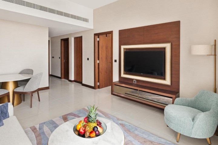 One Bedroom Suite Near Makhtoom Airport By Luxury Bookings 2 Luxury Bookings