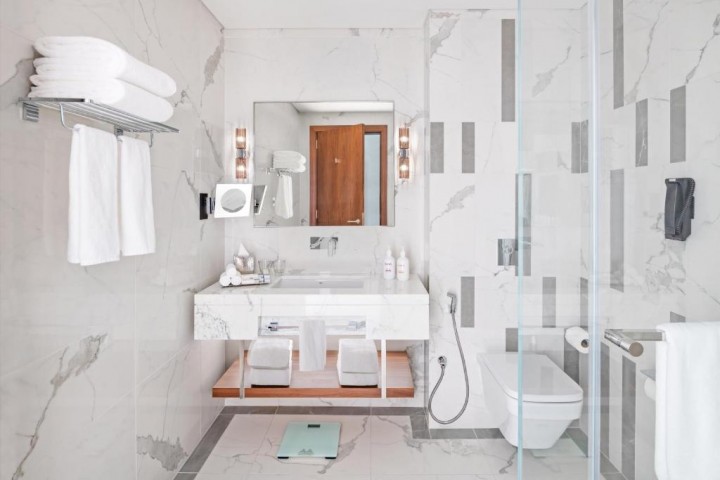 One Bedroom Suite Near Makhtoom Airport By Luxury Bookings 3 Luxury Bookings