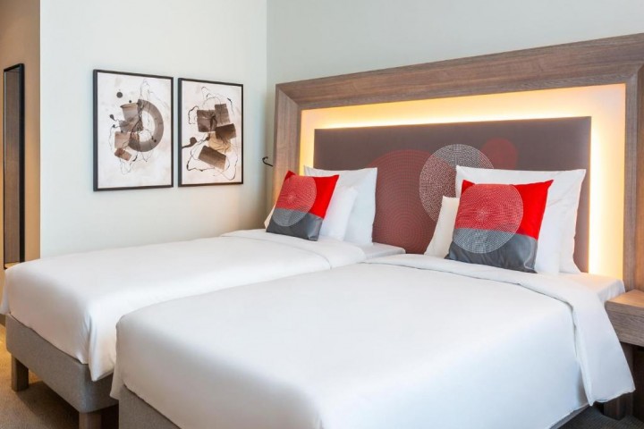 Superior Room Near Davis Langdon By Luxury Bookings 5 Luxury Bookings