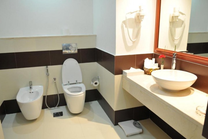 Executive Suite Near Mashreq Metro By Luxury Bookings 2 Luxury Bookings