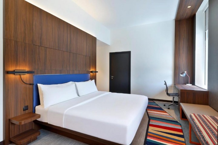King Suite Near Al Garhoud Complex By Luxury Bookings 17 Luxury Bookings